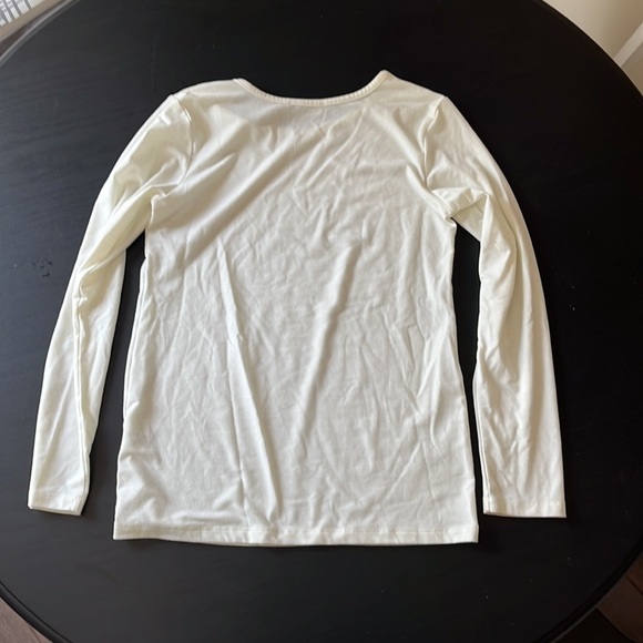 4/$20 Liliblue Long sleeve tee​​​, cream colour women’s blouse size small - Picture 4 of 4